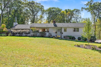 24 Tupelo Rd, Westport, CT 06880
