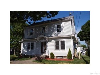 1101 James Ave, Niagara Falls, NY 14305