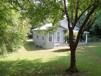 3143 Robinson Place, Gainesville, GA 30504