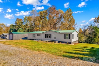 110 Little Valley Ln, Statesville, NC 28625
