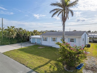 4218 Bardot Rd, Port Charlotte, FL 33953