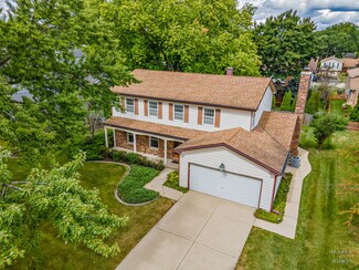 1024 Abbey Dr, Crystal Lake, IL 60014