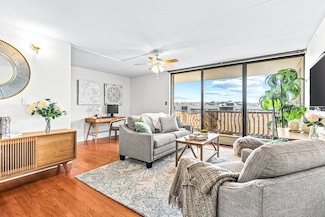 35 Skyline Dr Unit 9, Braintree, MA 02184