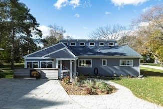 W7555 Ethelyn Dr, Delavan, WI 53115