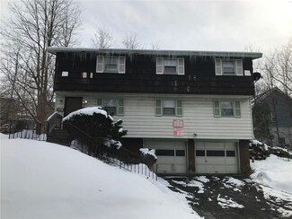 102 Hughes Place N, Syracuse, NY 13210