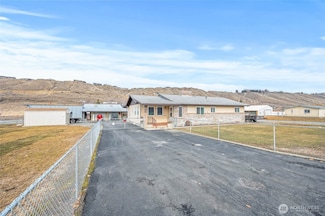 2701 Rock Island Rd, East Wenatchee, WA 98802