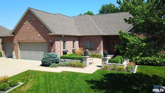 10918 N Hunters Trail Ct, Dunlap, IL 61525