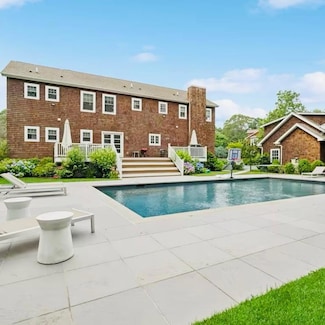 52 Sandy Hollow Rd, Southampton, NY 11968