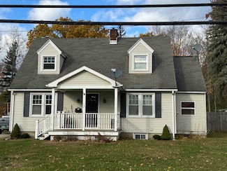 940 Gage St, Bennington, VT 05201