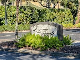 515 Laguna Royale Blvd Unit 102, Naples, FL 34119