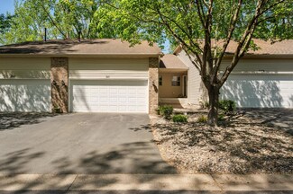 911 Oakwood Heights Cir Unit 2, Saint Paul, MN 55123