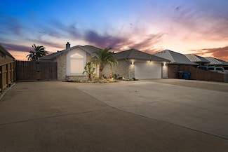 13845 Halyard Dr, Corpus Christi, TX 78418