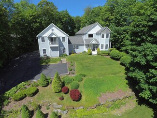 11 Hubbard St, Lenox, MA 01240