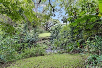 3242 Pelekane Dr, Honolulu, HI 96817