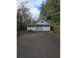 14515 SE Wild Rose Ln, Milwaukie, OR 97267