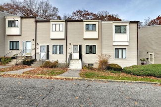 715 Frenchtown Rd Unit 31, Bridgeport, CT 06606