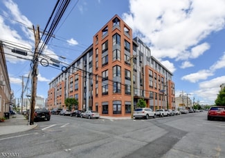 39 Madison St Unit 504, Newark, NJ 07105