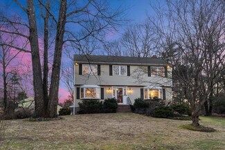 15 Forest Hill Dr, Andover, MA 01810