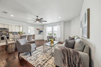 1964 W Davis St, Dallas, TX 75208