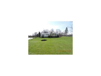 4710 Ayers Rd, Andover, OH 44003
