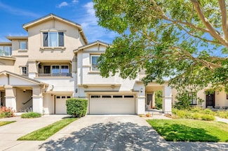 2585 Edgewater Dr, Santa Rosa, CA 95407