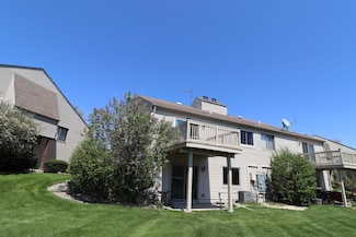 963 Millpond Rd, Valparaiso, IN 46385
