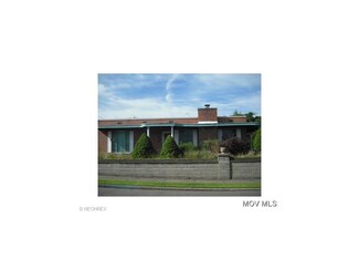 32 Coal St, Middleport, OH 45760