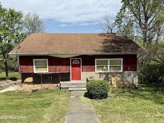 2211 Maple Dr, Knoxville, TN 37918
