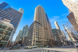 118 E Erie St Unit 18A, Chicago, IL 60611