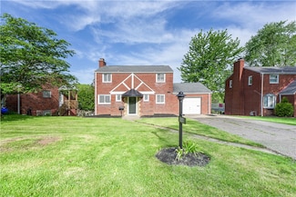 5251 Meadowgreen Dr, Pittsburgh, PA 15236