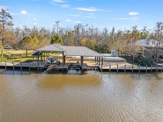 20905 Henry Rd, Springfield, LA 70462
