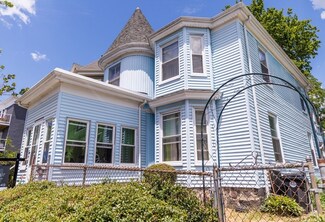 5 Armandine St, Dorchester Center, MA 02124