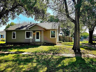 105 S 3rd St, Lindsborg, KS 67456