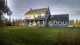 8298 Kickerville Rd, Blaine, WA 98230