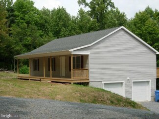 246 Evergreen Ln, Bluemont, VA 20135