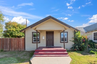 321 N Orange Ave, Exeter, CA 93221