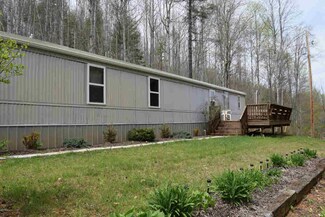 1072 Duncans Chapel Rd NW, Willis, VA 24380