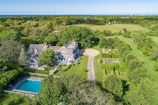 1 Louis Field Rd, Edgartown, MA 02539