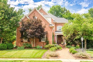 810 Northern Shores Ln, Greensboro, NC 27455