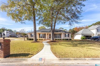 849 Westchester Ct, Anniston, AL 36207