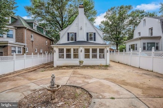 1212 Arrott St, Philadelphia, PA 19124