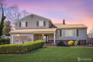 40 Winston Dr, Somerset, NJ 08873