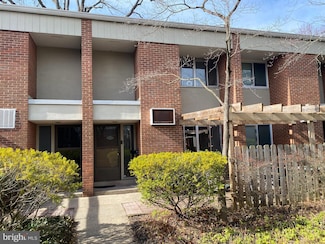 720 C W Beaver Ave, State College, PA 16801