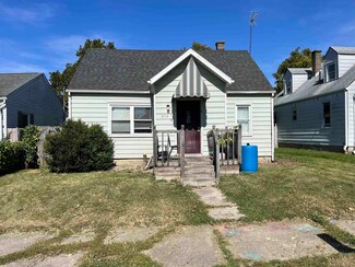 2112 W 11th St, Muncie, IN 47302