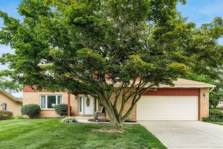 2740 Mitzi Dr, Columbus, OH 43209