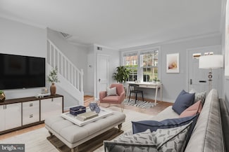 1400 S Barton St Unit 429, Arlington, VA 22204