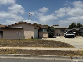 1015 N Roanne Place, Anaheim, CA 92801