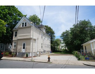 274 Norwell St, Dorchester Center, MA 02124