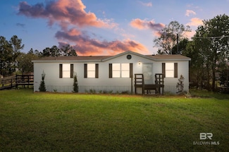 33162 Gilley Rd, Lillian, AL 36549