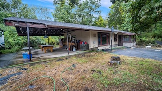 898 Browntown Rd, Nazareth, PA 18064